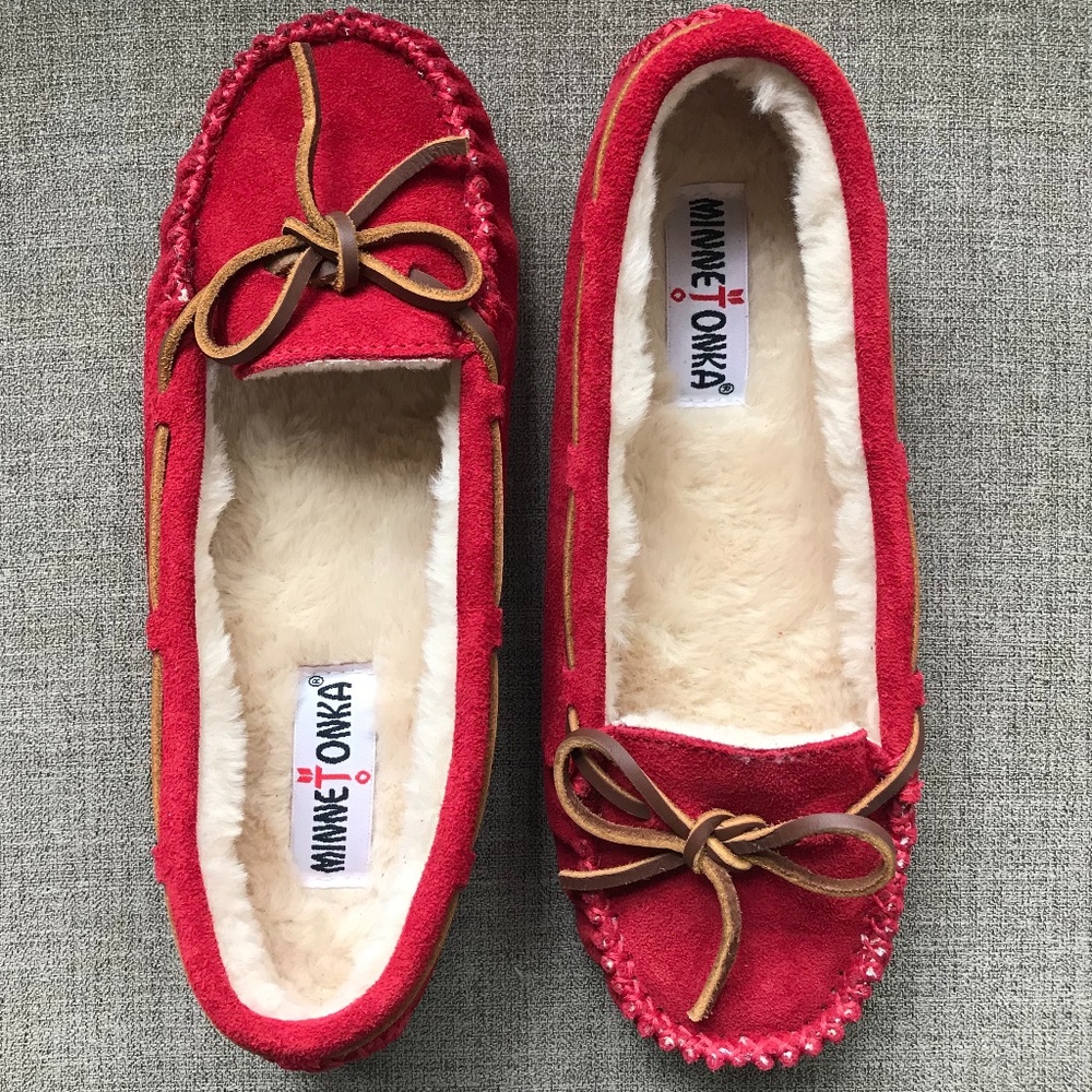 NEW! Minnetonka Cally Slippers RED Women's Sz 9